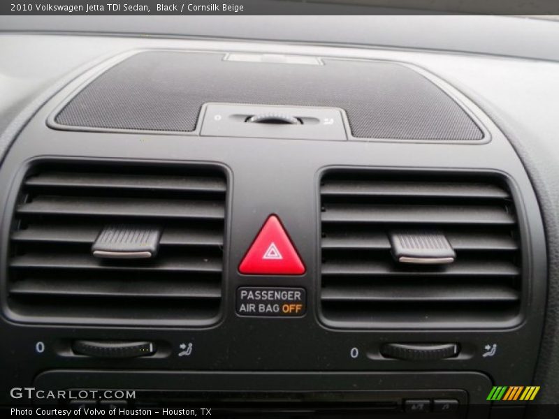 Black / Cornsilk Beige 2010 Volkswagen Jetta TDI Sedan