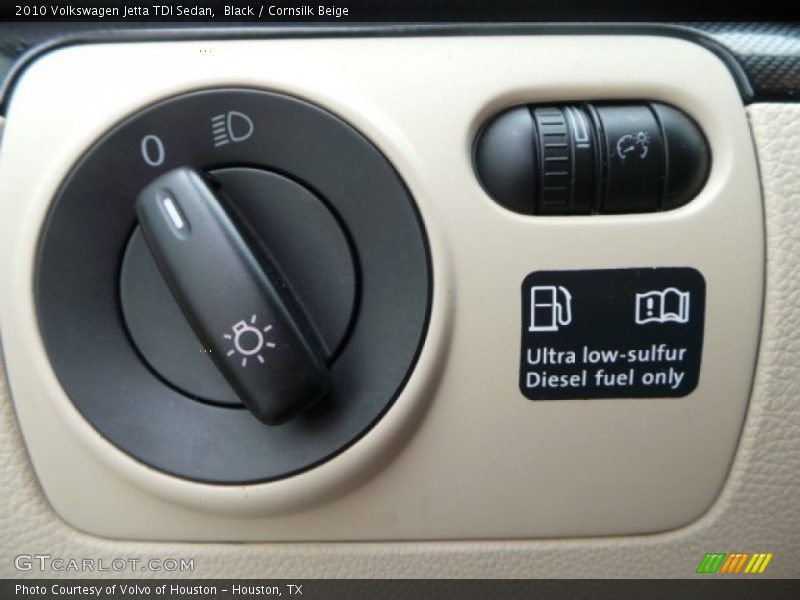 Black / Cornsilk Beige 2010 Volkswagen Jetta TDI Sedan