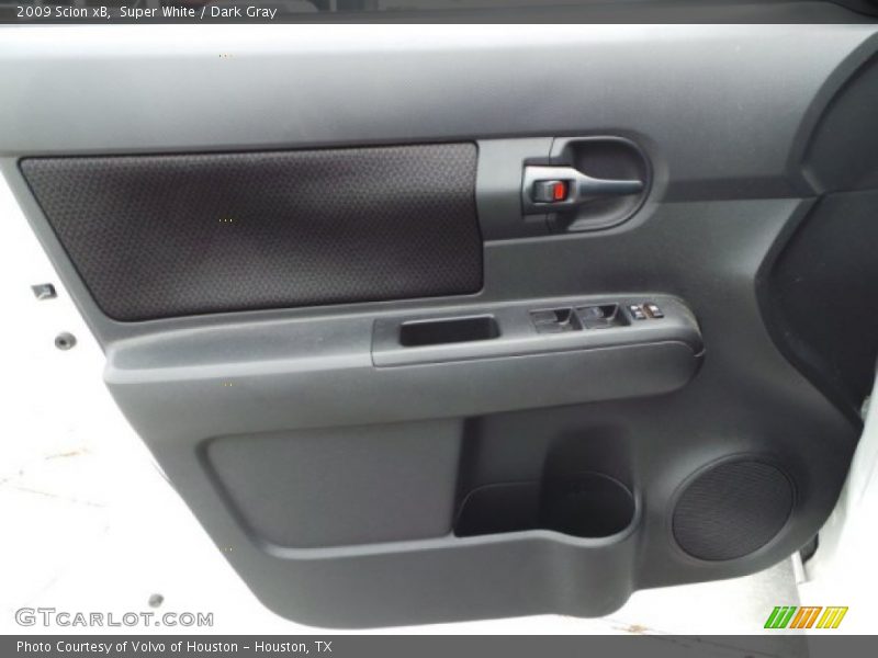Super White / Dark Gray 2009 Scion xB
