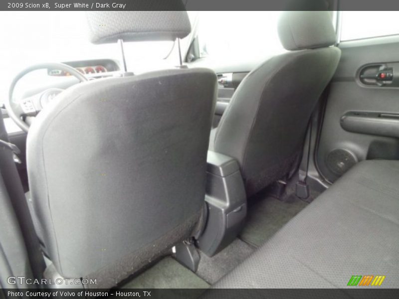 Super White / Dark Gray 2009 Scion xB
