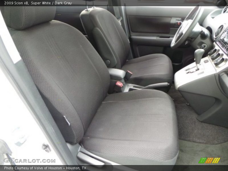 Super White / Dark Gray 2009 Scion xB