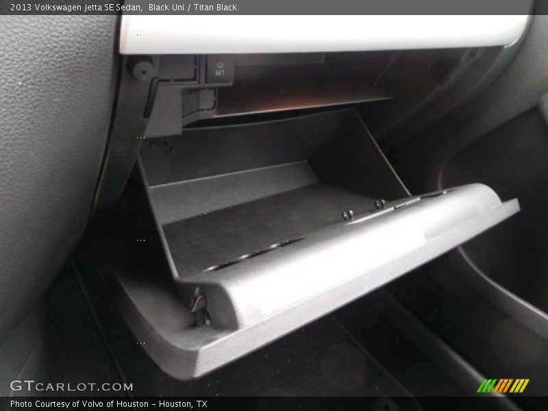 Black Uni / Titan Black 2013 Volkswagen Jetta SE Sedan