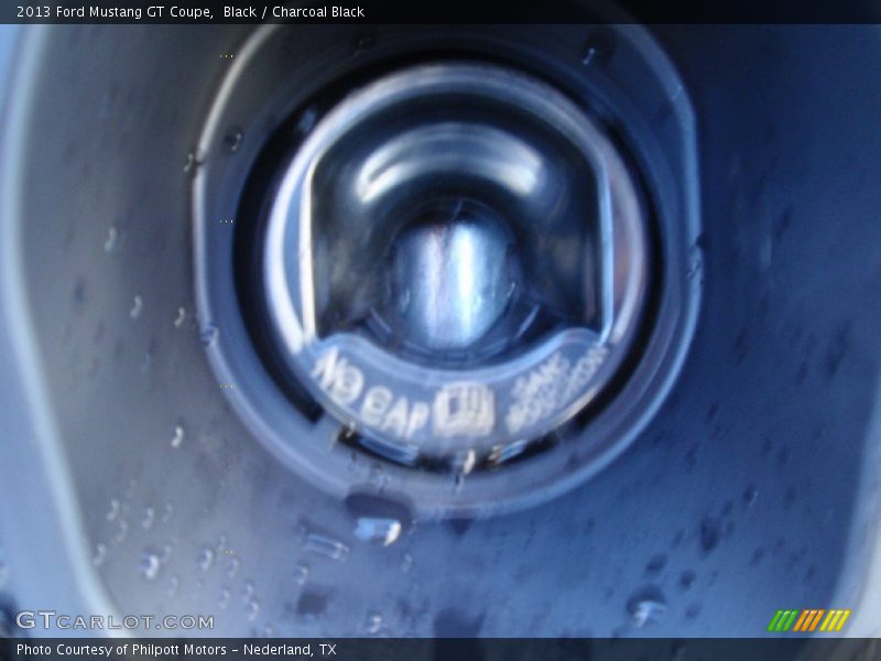 Black / Charcoal Black 2013 Ford Mustang GT Coupe