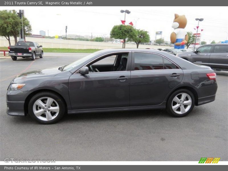 Magnetic Gray Metallic / Ash 2011 Toyota Camry SE