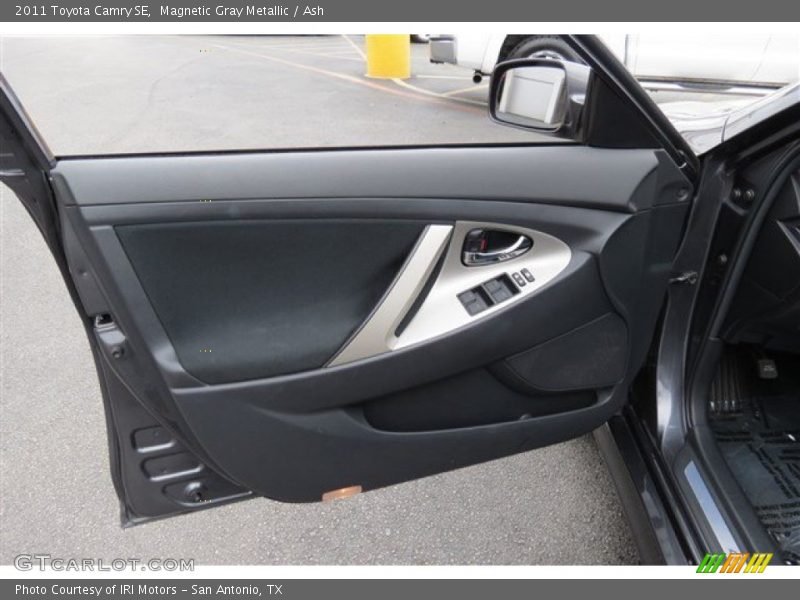 Magnetic Gray Metallic / Ash 2011 Toyota Camry SE