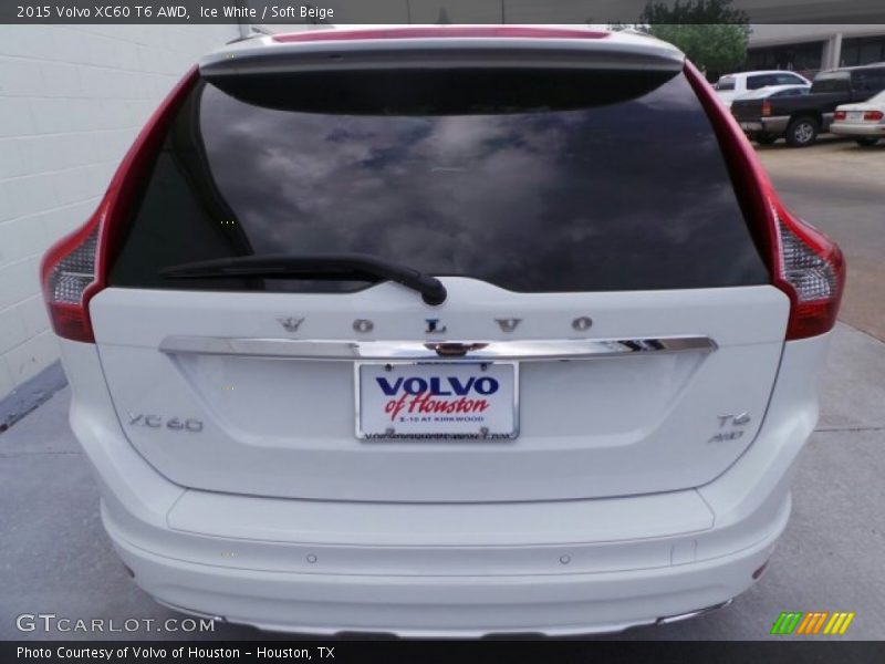 Ice White / Soft Beige 2015 Volvo XC60 T6 AWD