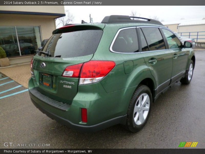 Cypress Green Pearl / Ivory 2014 Subaru Outback 2.5i Premium