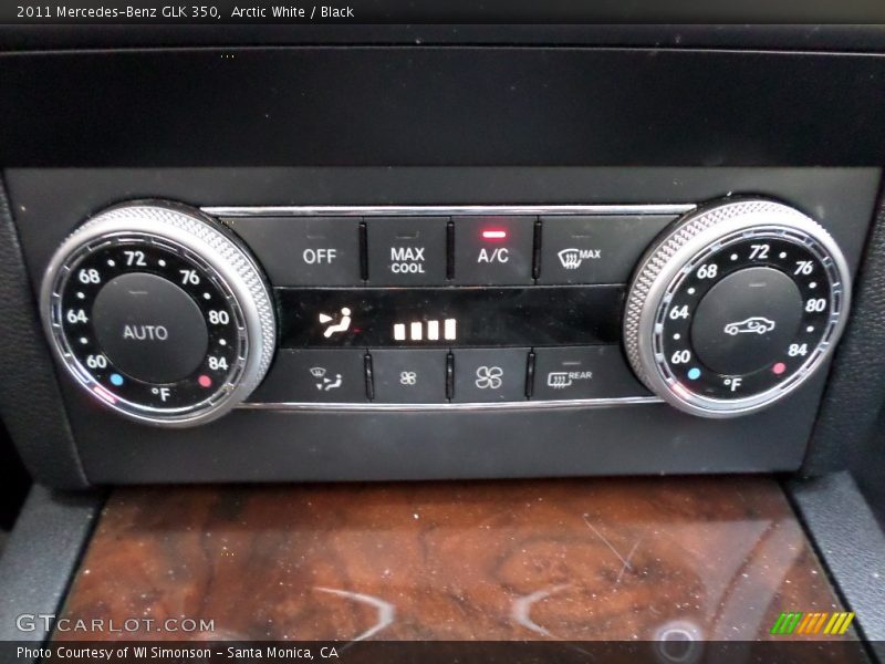 Arctic White / Black 2011 Mercedes-Benz GLK 350