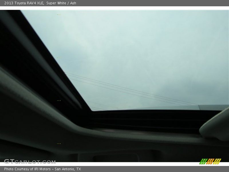 Super White / Ash 2013 Toyota RAV4 XLE