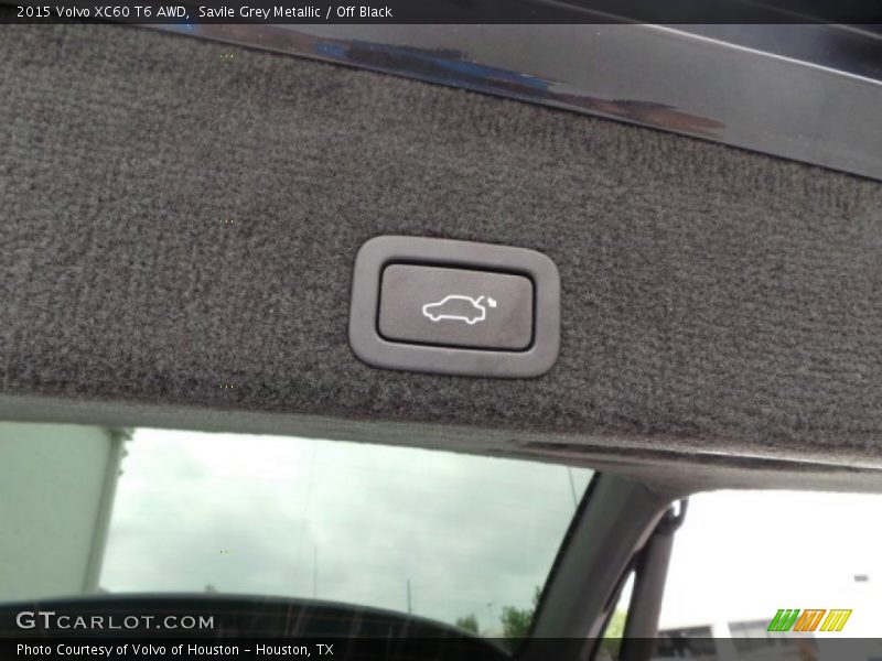 Controls of 2015 XC60 T6 AWD