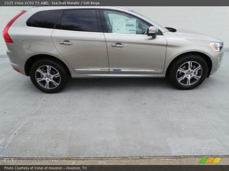  2015 XC60 T6 AWD Sea Shell Metallic