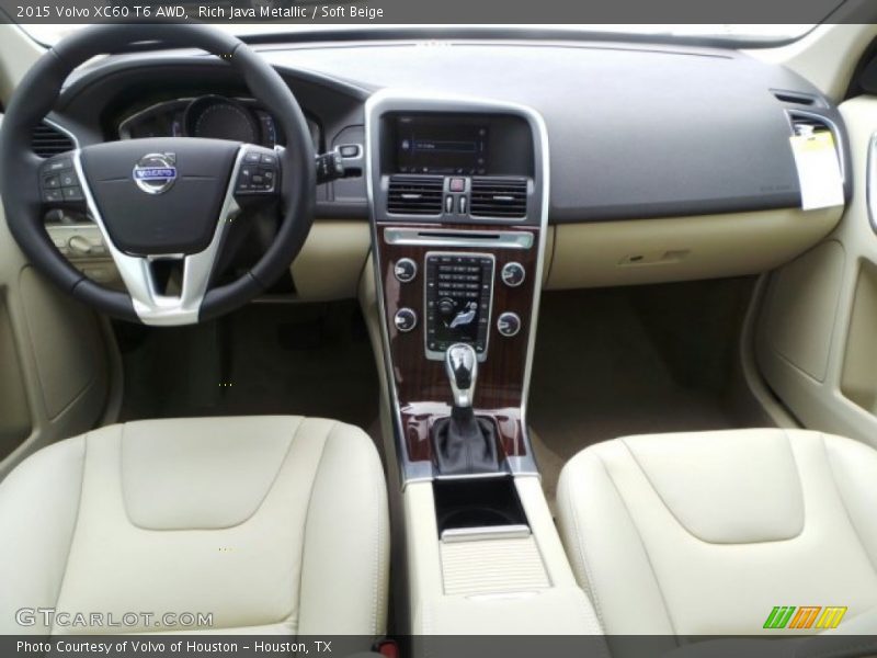 Dashboard of 2015 XC60 T6 AWD