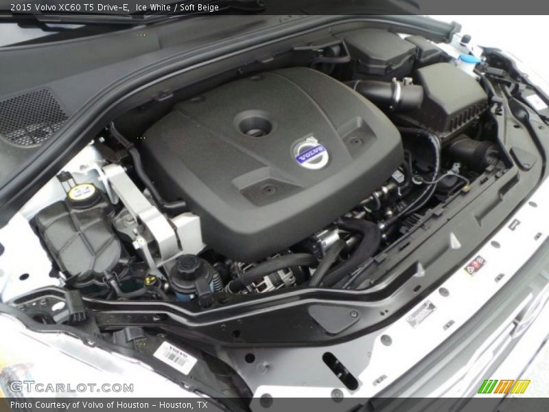 Ice White / Soft Beige 2015 Volvo XC60 T5 Drive-E
