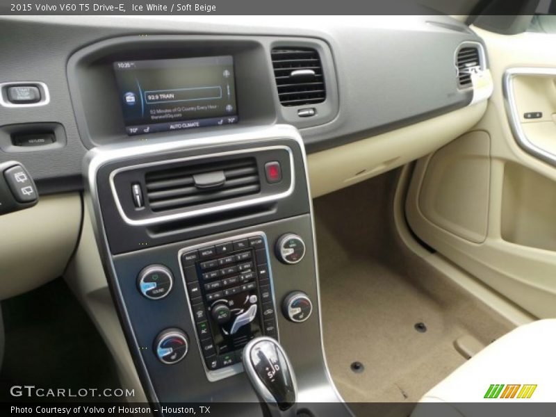 Ice White / Soft Beige 2015 Volvo V60 T5 Drive-E