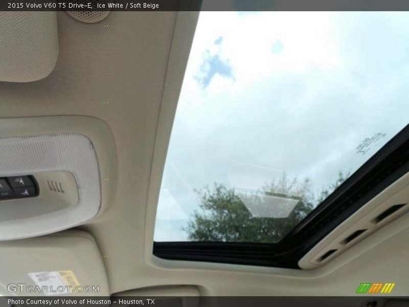 Ice White / Soft Beige 2015 Volvo V60 T5 Drive-E