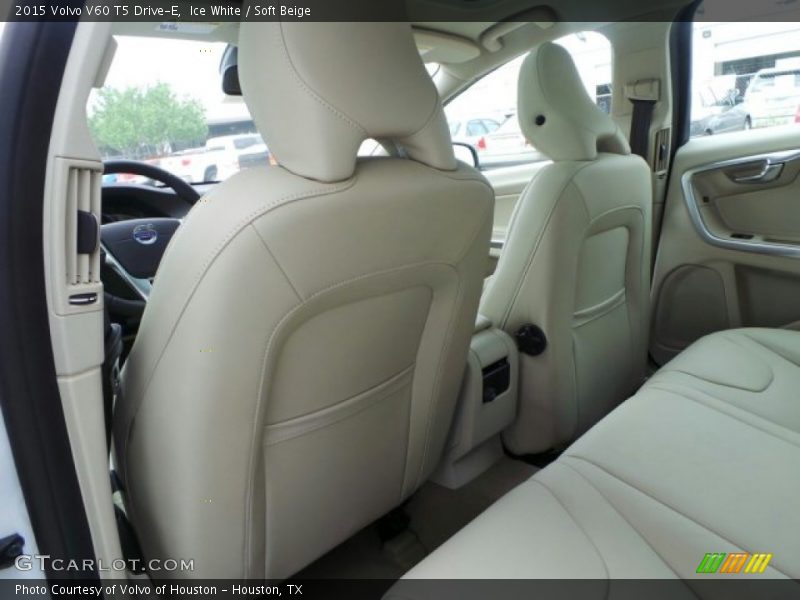 Ice White / Soft Beige 2015 Volvo V60 T5 Drive-E