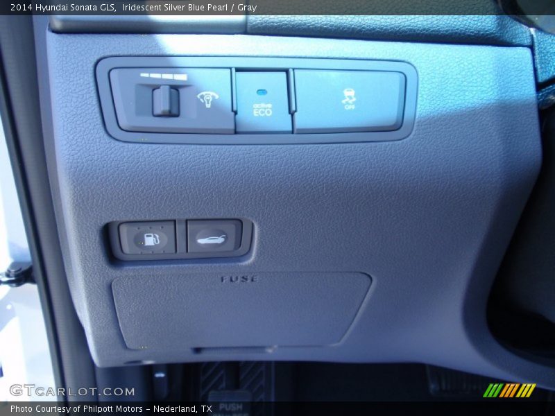 Iridescent Silver Blue Pearl / Gray 2014 Hyundai Sonata GLS