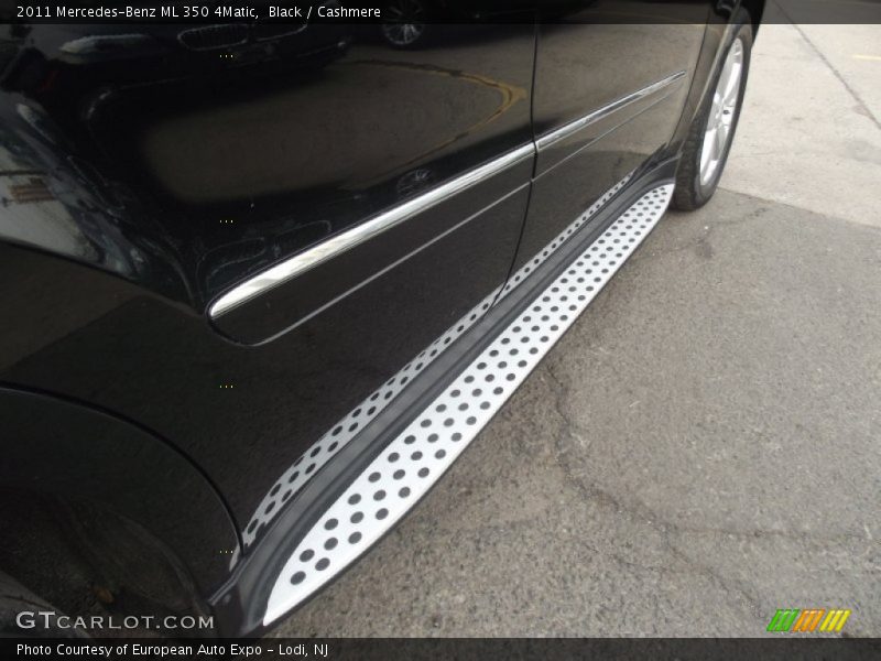 Black / Cashmere 2011 Mercedes-Benz ML 350 4Matic