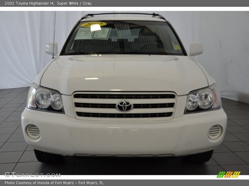 Super White / Gray 2002 Toyota Highlander I4