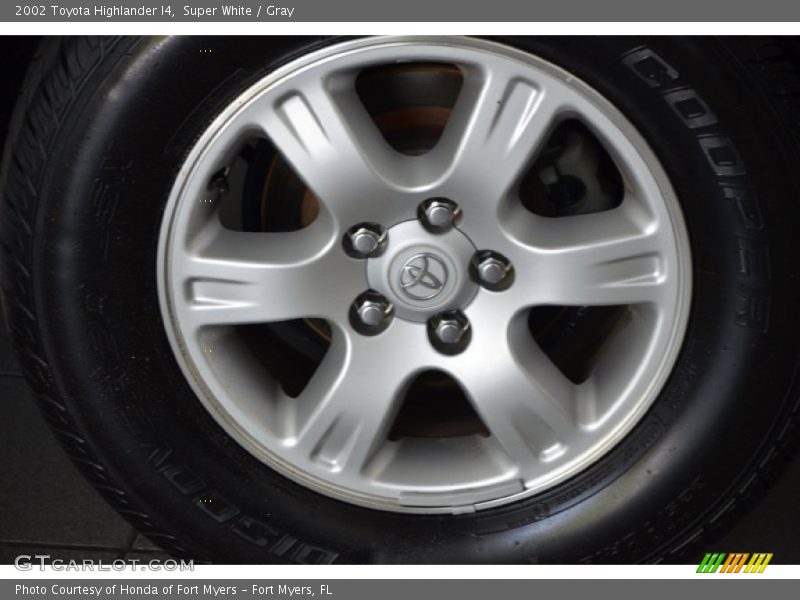 Super White / Gray 2002 Toyota Highlander I4