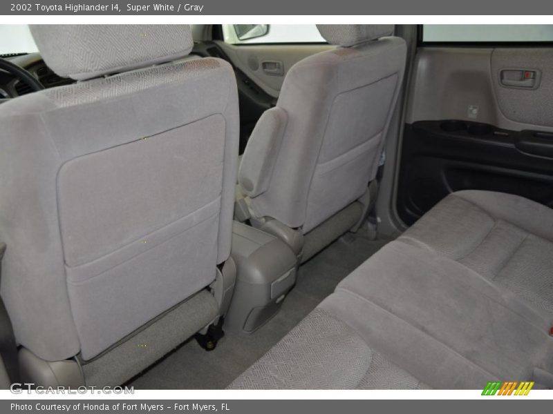 Super White / Gray 2002 Toyota Highlander I4
