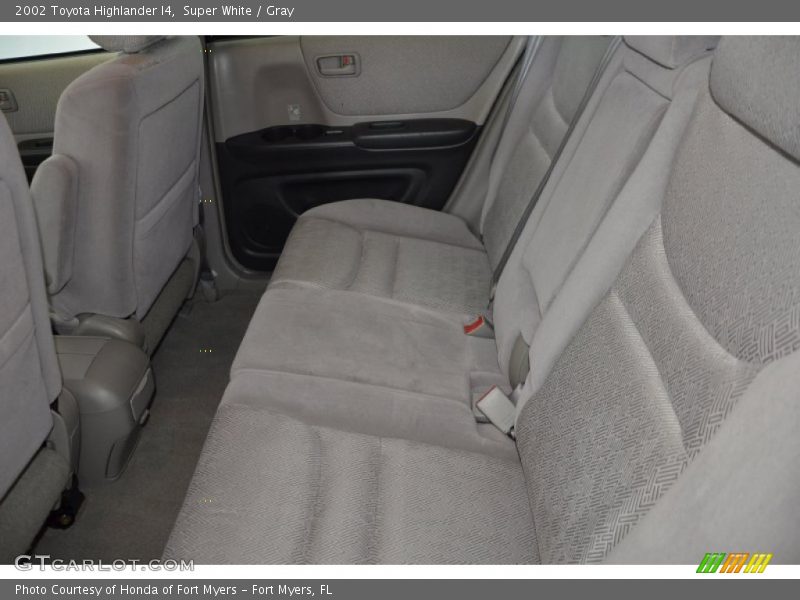 Super White / Gray 2002 Toyota Highlander I4