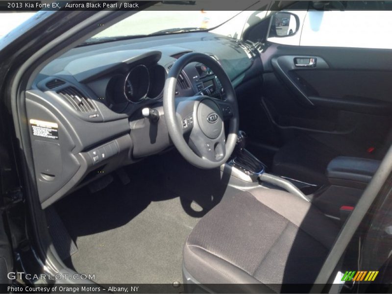 Aurora Black Pearl / Black 2013 Kia Forte EX