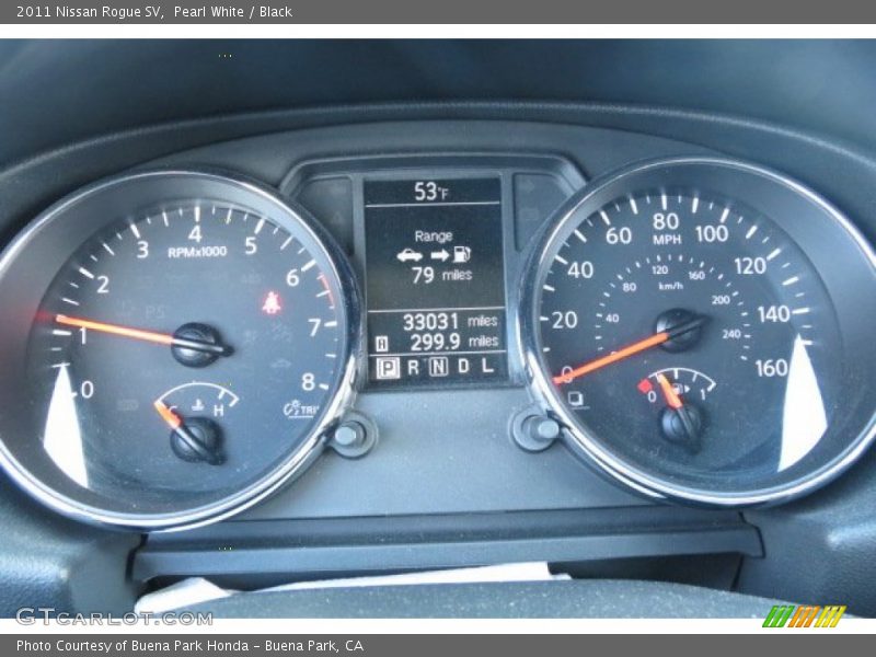 Pearl White / Black 2011 Nissan Rogue SV
