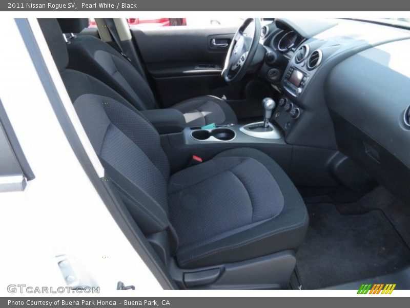 Pearl White / Black 2011 Nissan Rogue SV