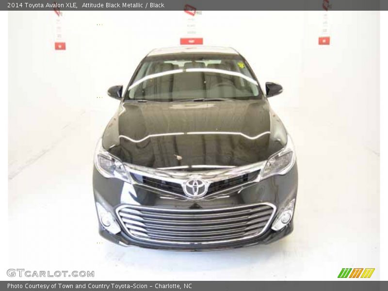 Attitude Black Metallic / Black 2014 Toyota Avalon XLE