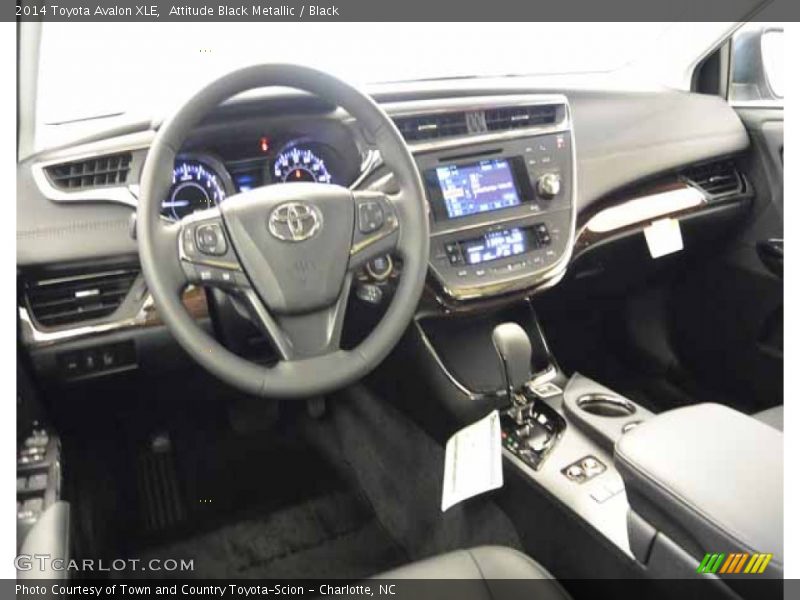 Attitude Black Metallic / Black 2014 Toyota Avalon XLE