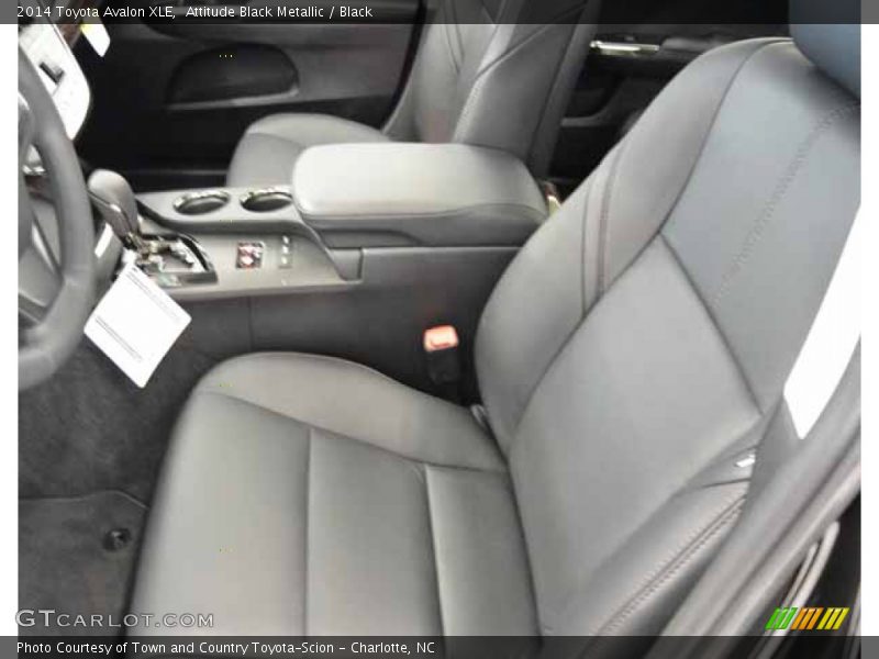 Attitude Black Metallic / Black 2014 Toyota Avalon XLE