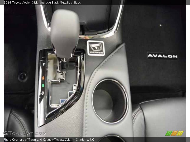 Attitude Black Metallic / Black 2014 Toyota Avalon XLE