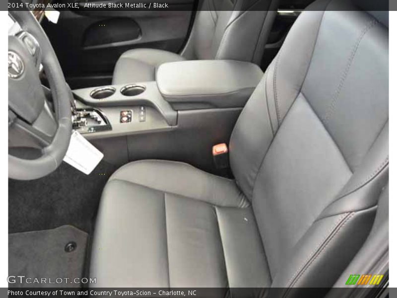 Attitude Black Metallic / Black 2014 Toyota Avalon XLE