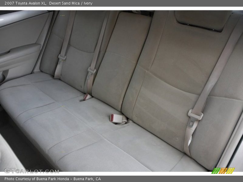 Desert Sand Mica / Ivory 2007 Toyota Avalon XL