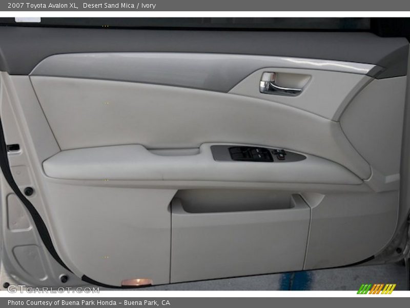 Desert Sand Mica / Ivory 2007 Toyota Avalon XL
