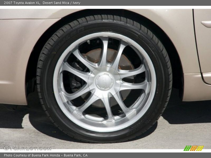 Desert Sand Mica / Ivory 2007 Toyota Avalon XL