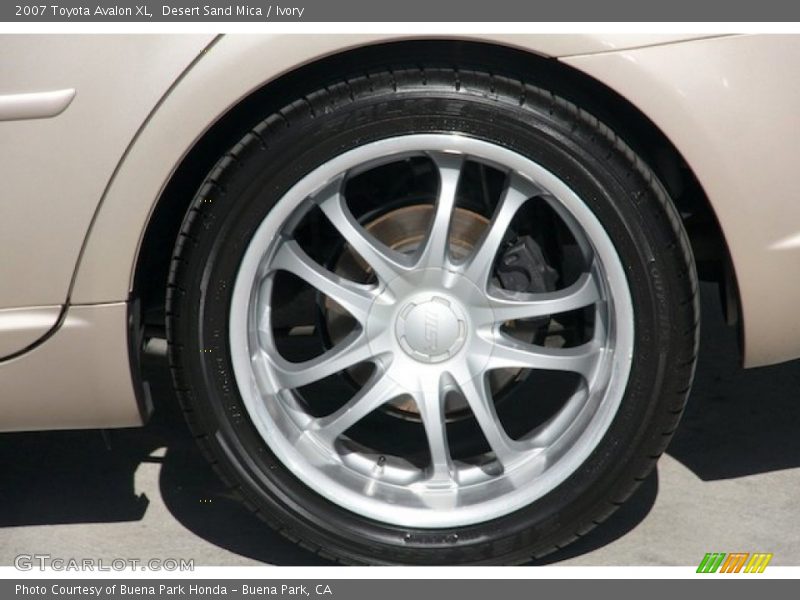 Desert Sand Mica / Ivory 2007 Toyota Avalon XL
