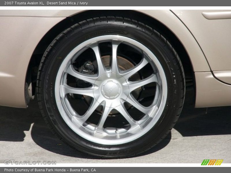 Desert Sand Mica / Ivory 2007 Toyota Avalon XL