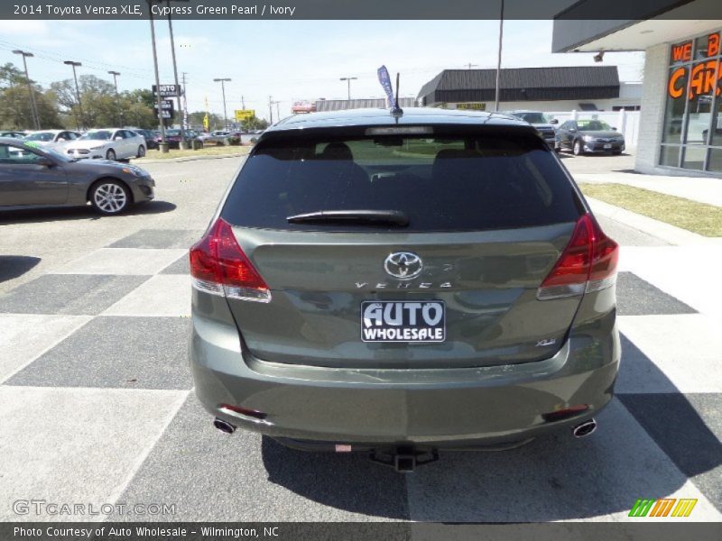 Cypress Green Pearl / Ivory 2014 Toyota Venza XLE