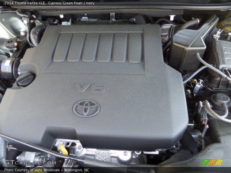 Cypress Green Pearl / Ivory 2014 Toyota Venza XLE