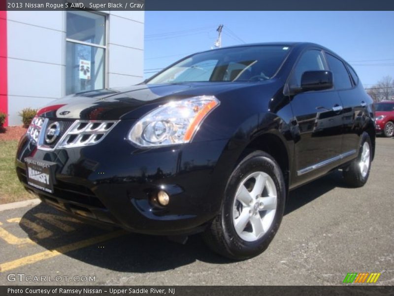 Super Black / Gray 2013 Nissan Rogue S AWD