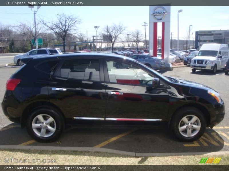 Super Black / Gray 2013 Nissan Rogue S AWD