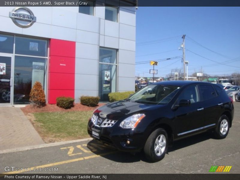 Super Black / Gray 2013 Nissan Rogue S AWD