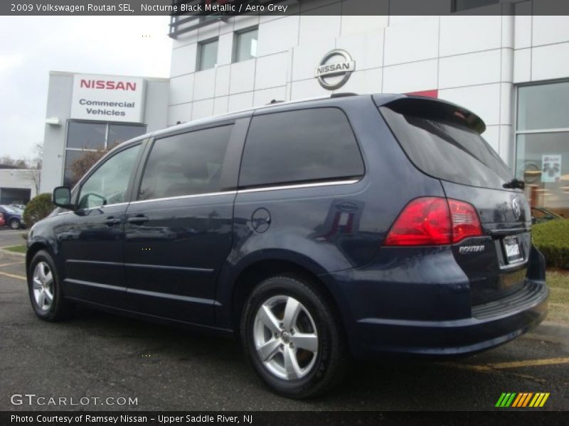 Nocturne Black Metallic / Aero Grey 2009 Volkswagen Routan SEL