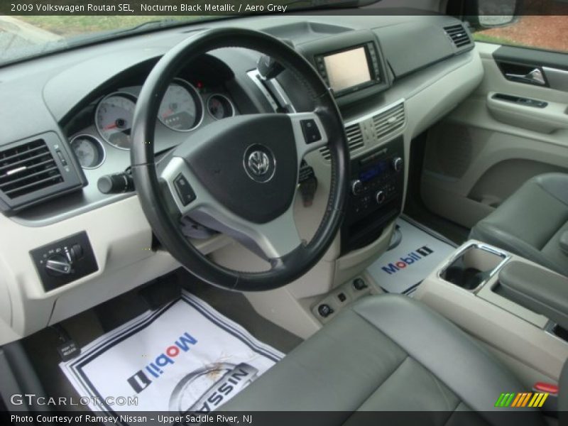 Nocturne Black Metallic / Aero Grey 2009 Volkswagen Routan SEL