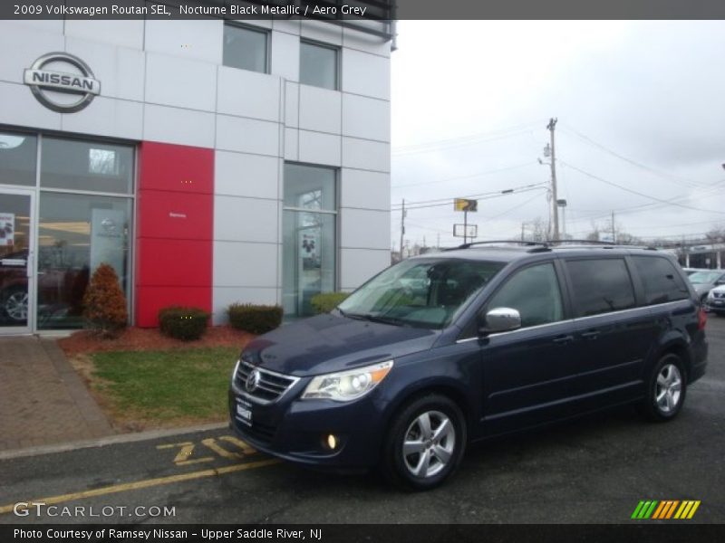 Nocturne Black Metallic / Aero Grey 2009 Volkswagen Routan SEL