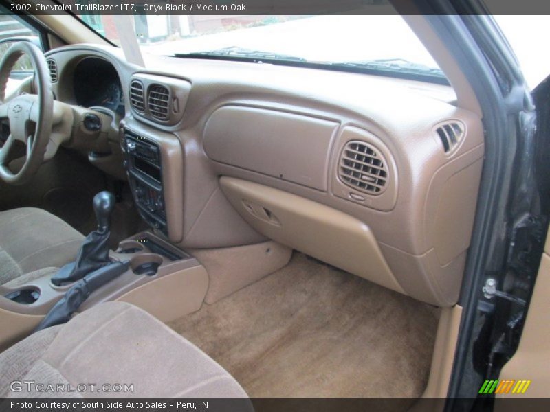Onyx Black / Medium Oak 2002 Chevrolet TrailBlazer LTZ