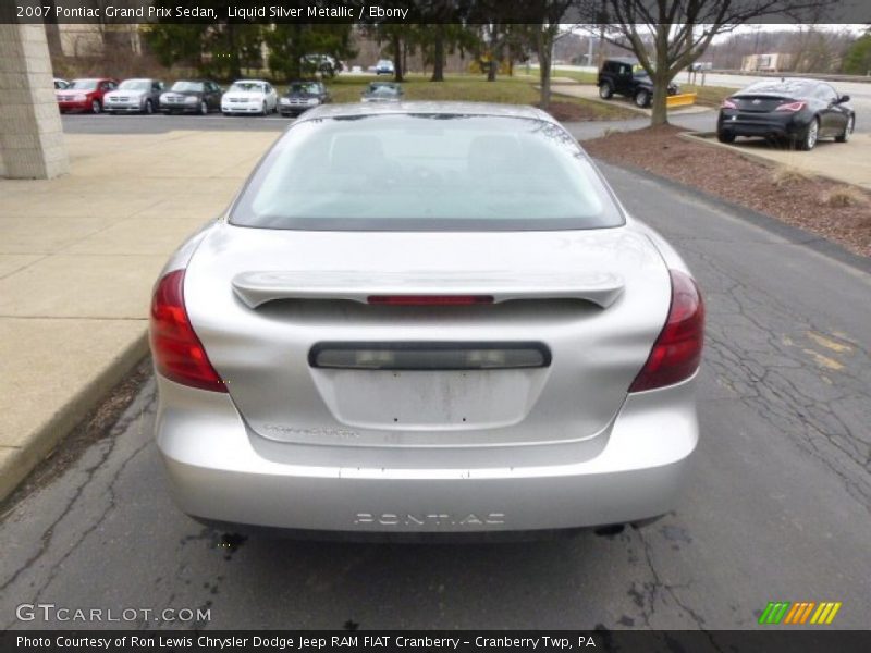 Liquid Silver Metallic / Ebony 2007 Pontiac Grand Prix Sedan