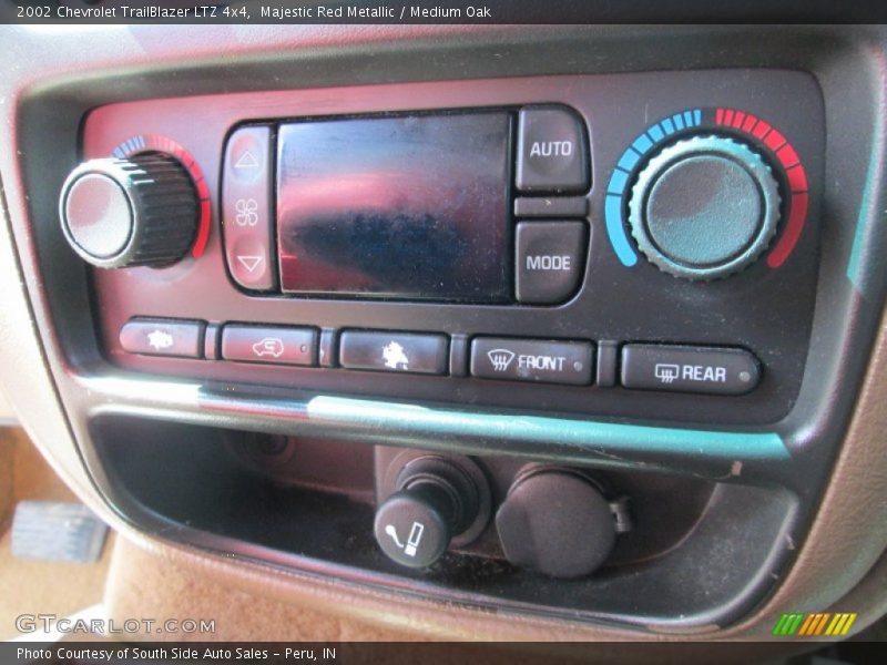 Majestic Red Metallic / Medium Oak 2002 Chevrolet TrailBlazer LTZ 4x4